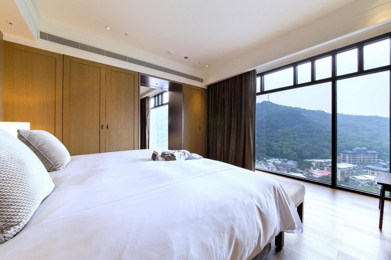 Suite Balcony,1246364110:JPEG